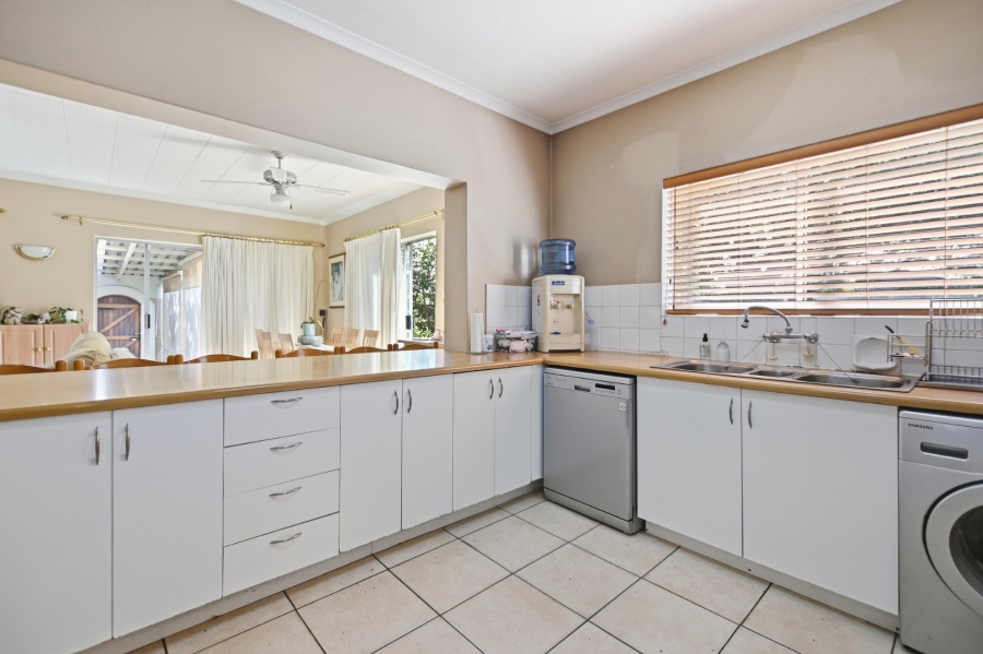 3 Bedroom Property for Sale in Table View Western Cape